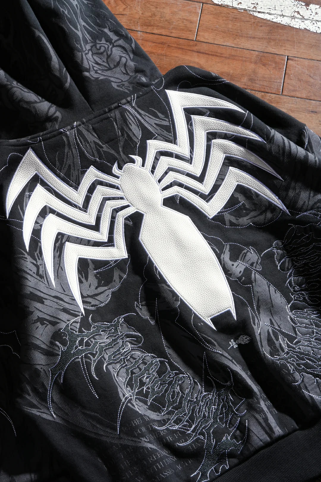Symbiote Surge Full Zip Up Hoodie in Black Pre venta | CIVIL