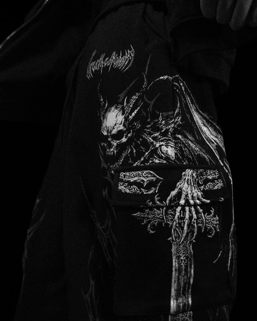 Gargoyle Oversized Luxury Cargo Pants [VOID BLACK Abril] | BREATHEDIVINITY