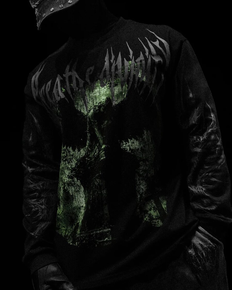 Death Portrait Oversized Longsleeve T-shirt [SOMBER Abril] | BREATHEDIVINITY