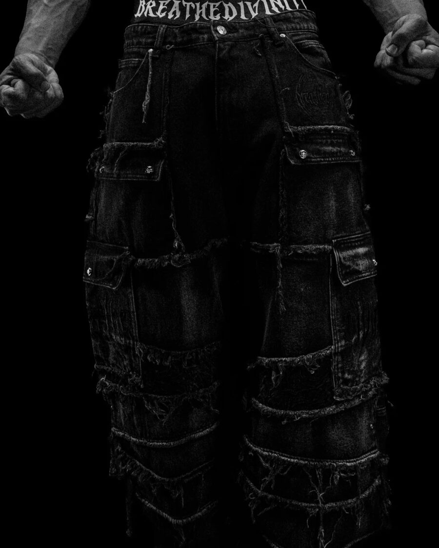 Oversized Distressed DenimCargo Jeans [ALLOY WASH Junio] | BREATHEDIVINITY