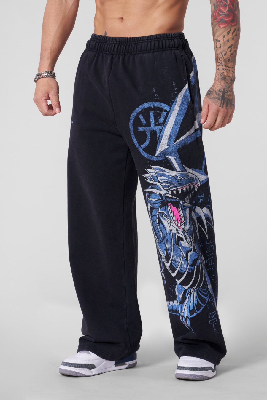2004 - Yu-Gi-Oh! Sweats - Winged Blue Eyes
